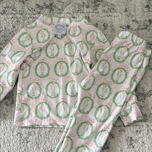 Charming Kids Pajama Set with Wreath Design